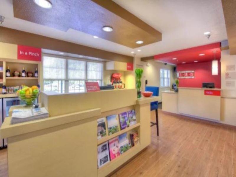Towneplace Suites Raleigh Cary/Weston Parkway Zewnętrze zdjęcie