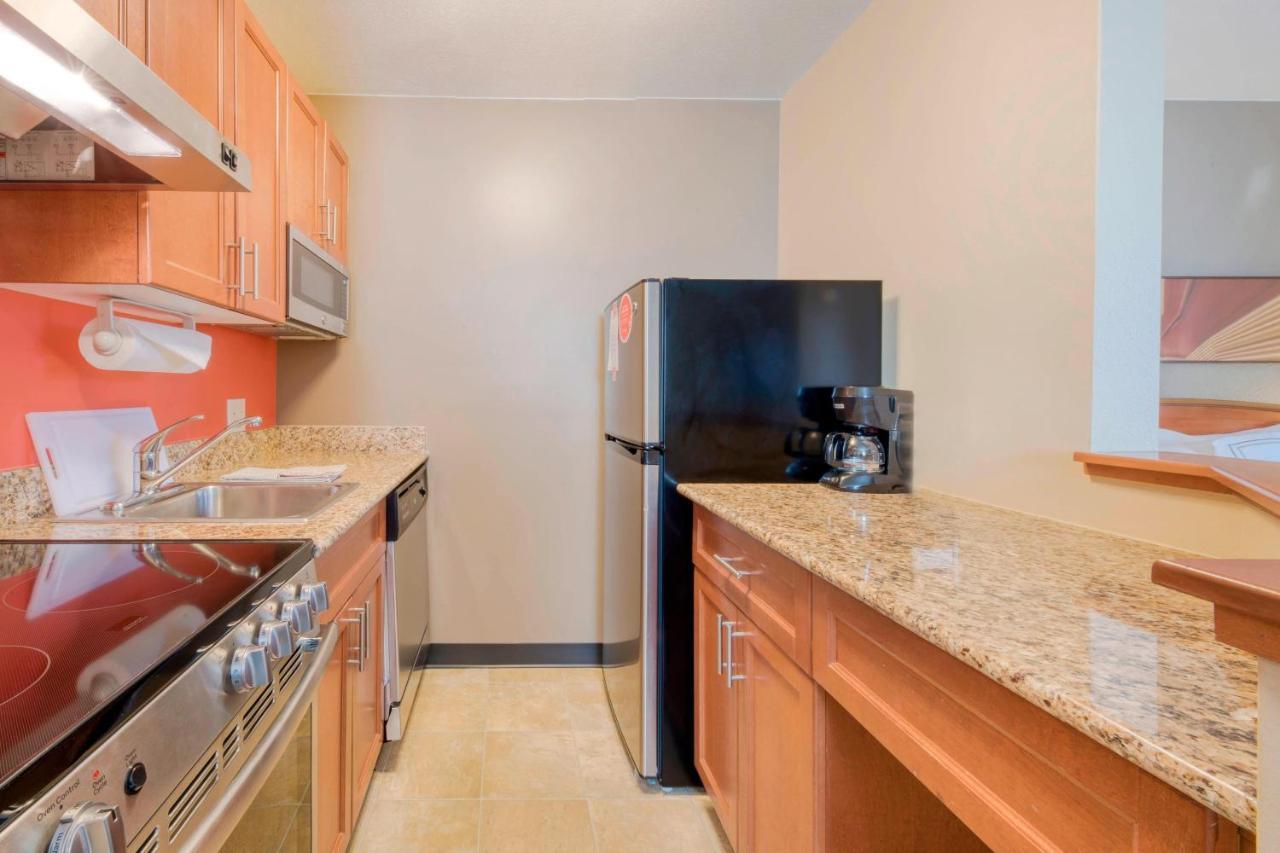 Towneplace Suites Raleigh Cary/Weston Parkway Zewnętrze zdjęcie