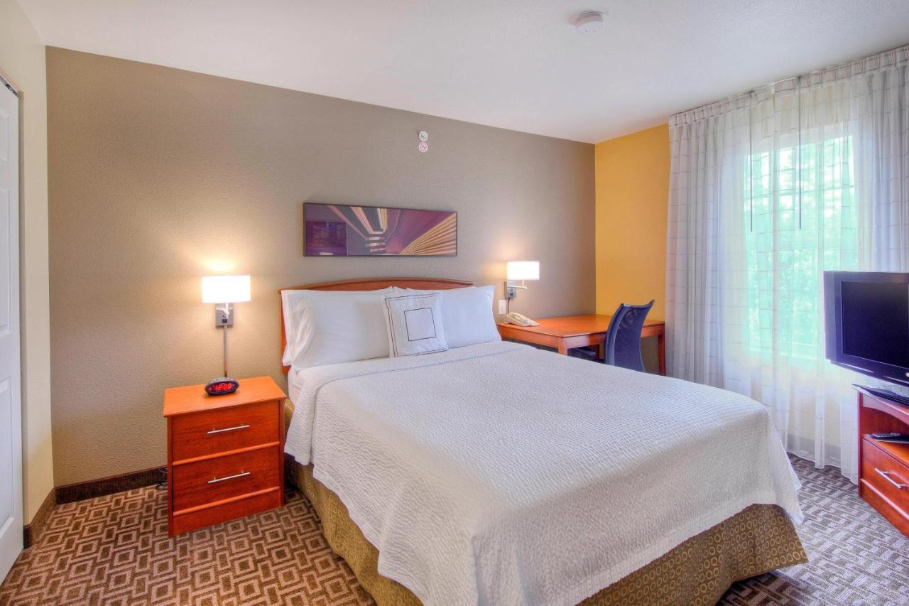 Towneplace Suites Raleigh Cary/Weston Parkway Zewnętrze zdjęcie