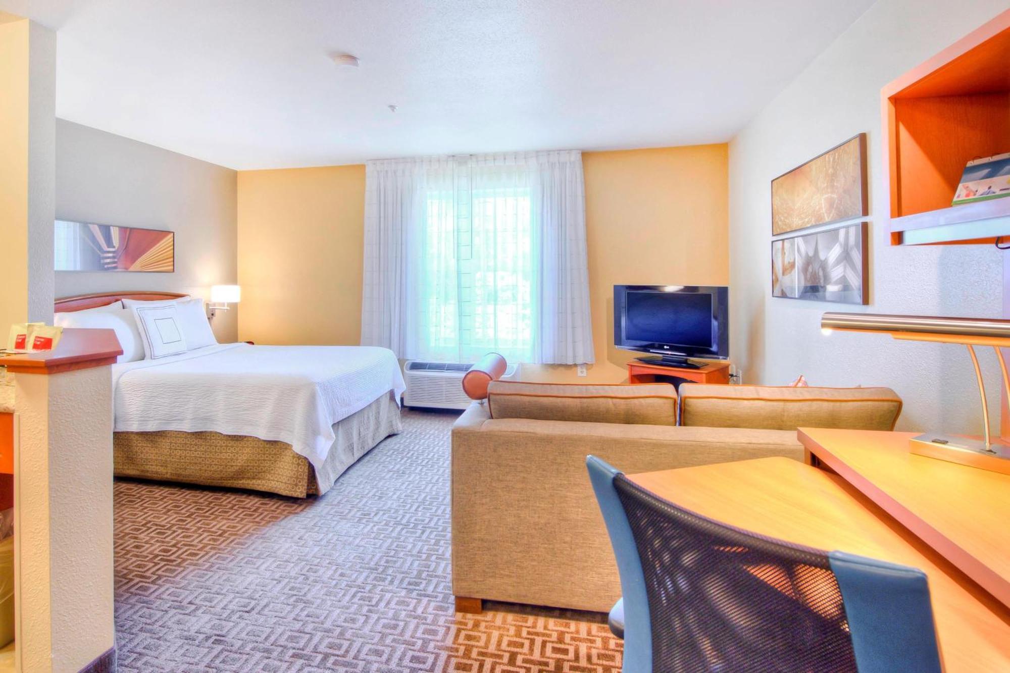 Towneplace Suites Raleigh Cary/Weston Parkway Zewnętrze zdjęcie