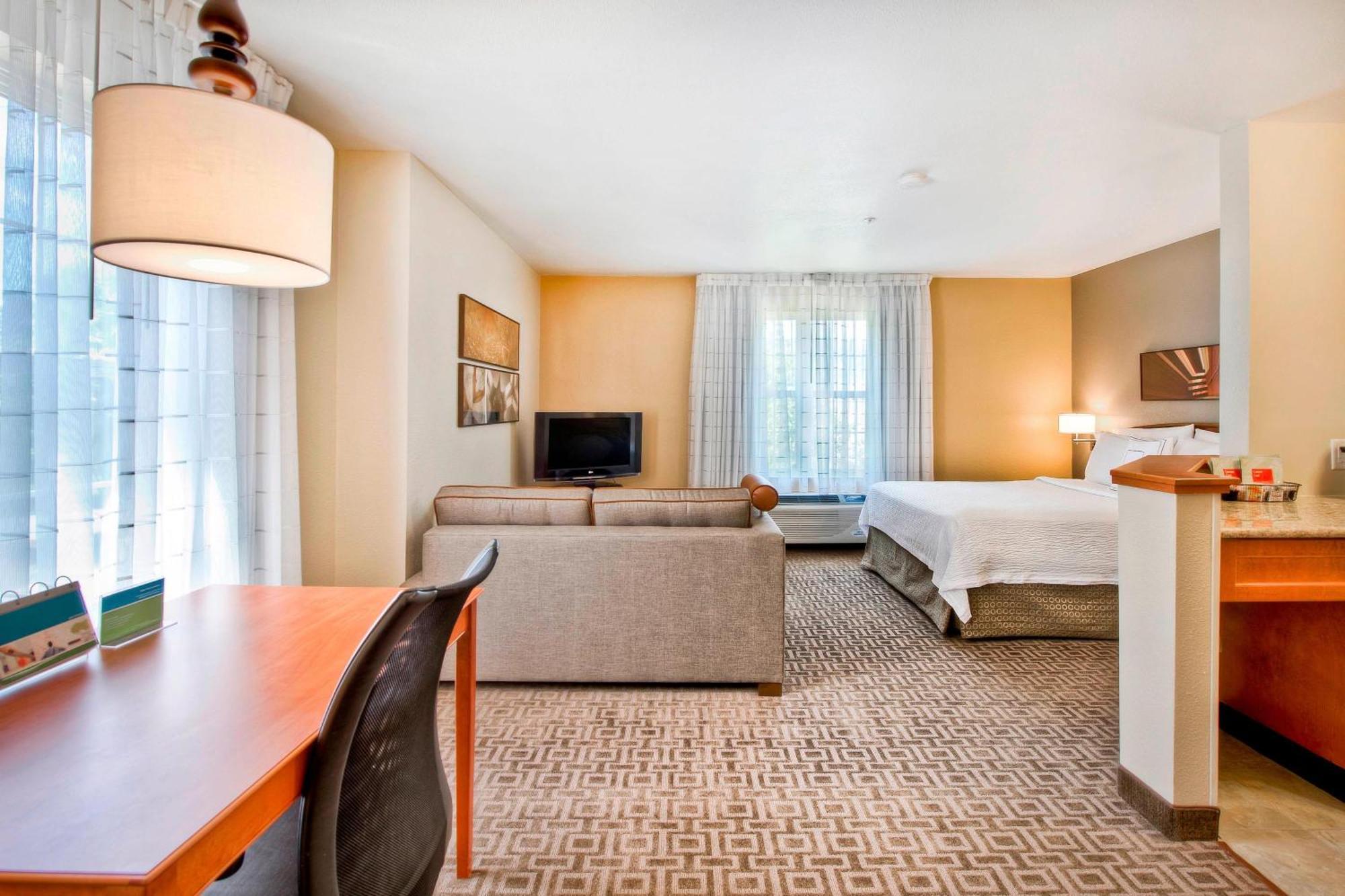 Towneplace Suites Raleigh Cary/Weston Parkway Zewnętrze zdjęcie