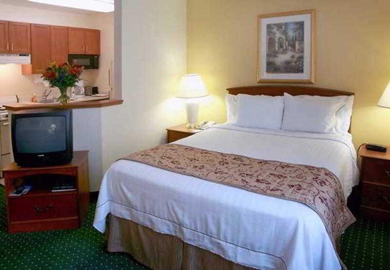 Towneplace Suites Raleigh Cary/Weston Parkway Pokój zdjęcie
