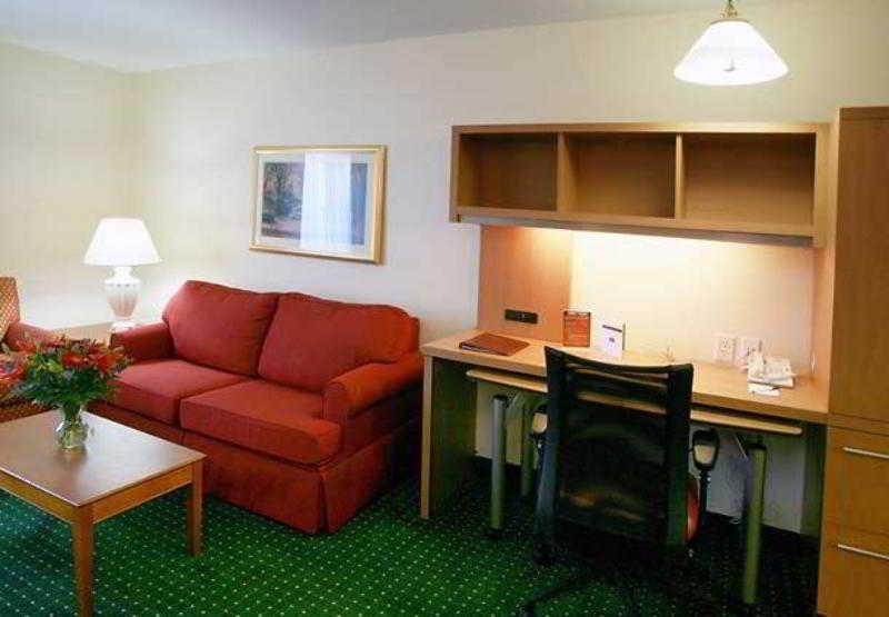 Towneplace Suites Raleigh Cary/Weston Parkway Pokój zdjęcie