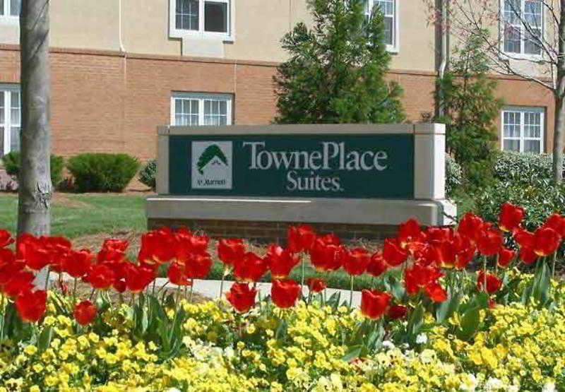 Towneplace Suites Raleigh Cary/Weston Parkway Zewnętrze zdjęcie