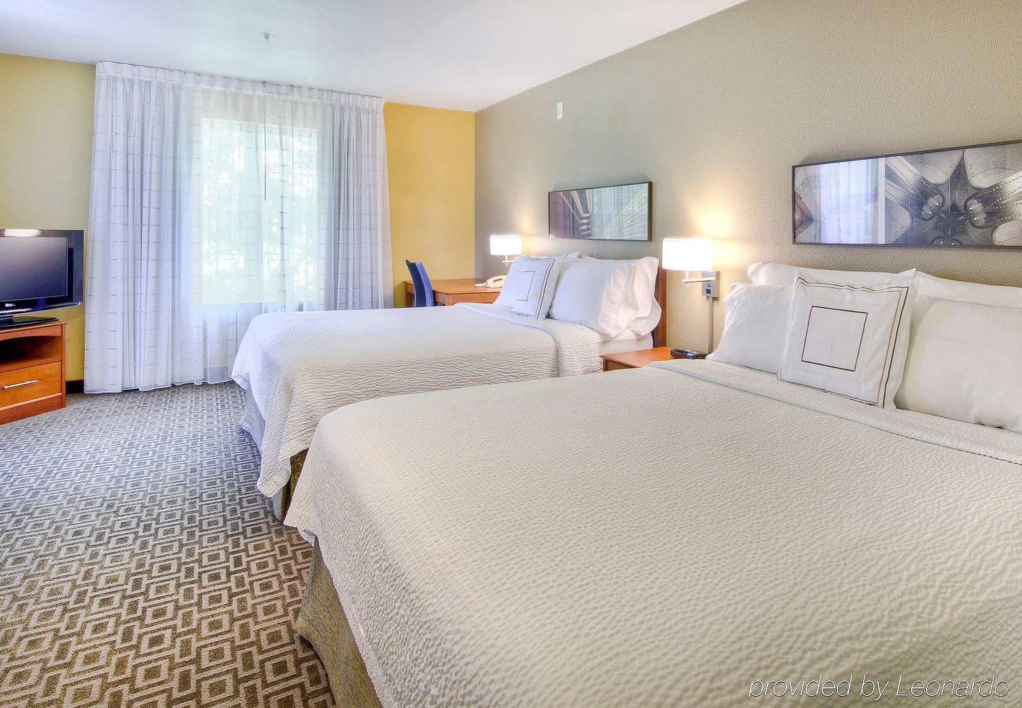 Towneplace Suites Raleigh Cary/Weston Parkway Zewnętrze zdjęcie